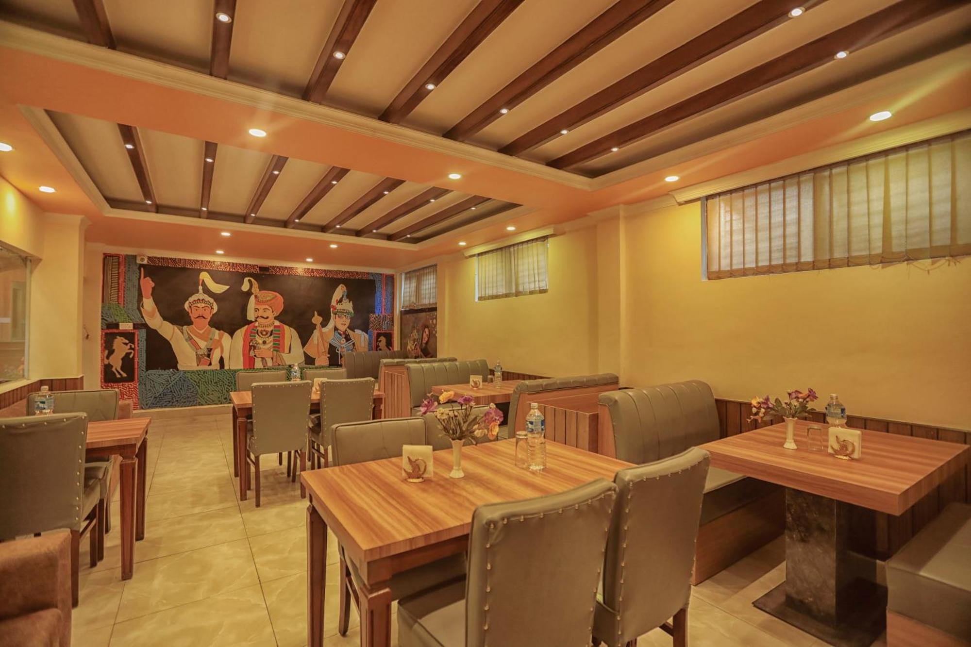 Royal Kings Hotel Katmandu Zewnętrze zdjęcie