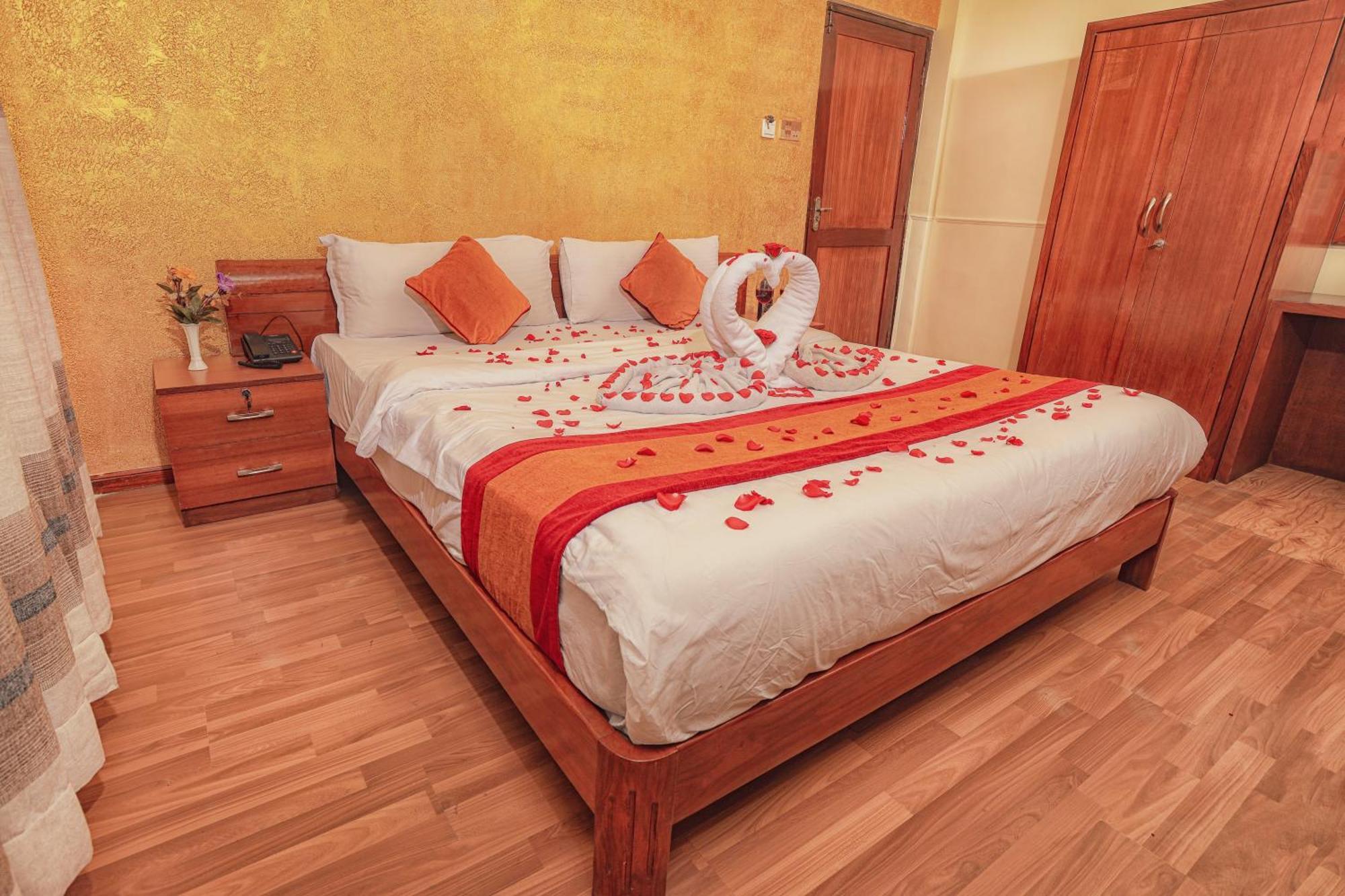 Royal Kings Hotel Katmandu Zewnętrze zdjęcie